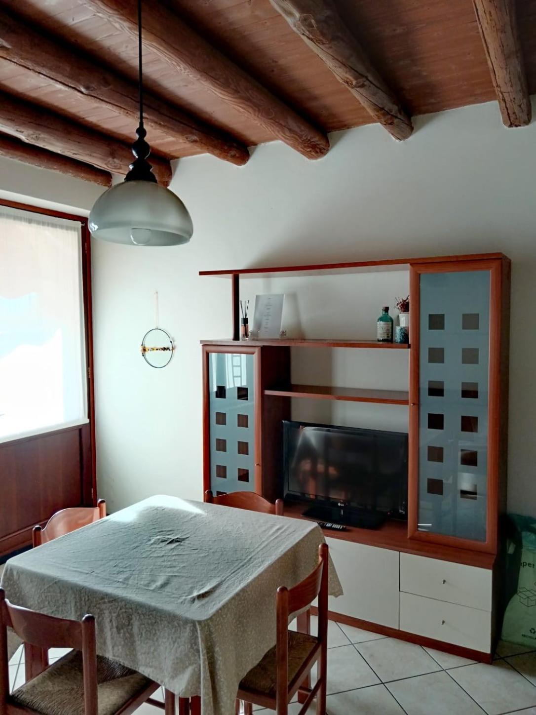 Casa Giulia - Valeggio Sul Mincioアパートメント エクステリア 写真
