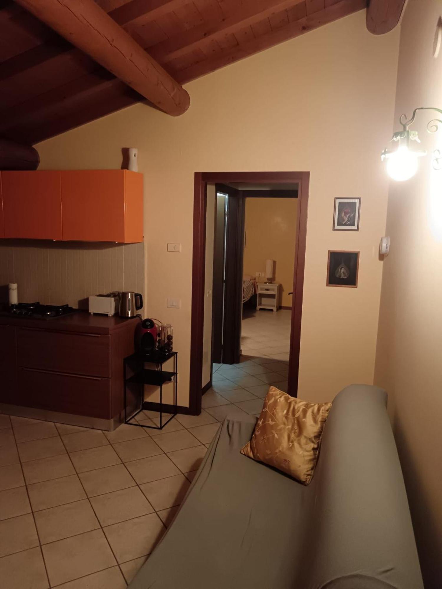 Casa Giulia - Valeggio Sul Mincioアパートメント エクステリア 写真