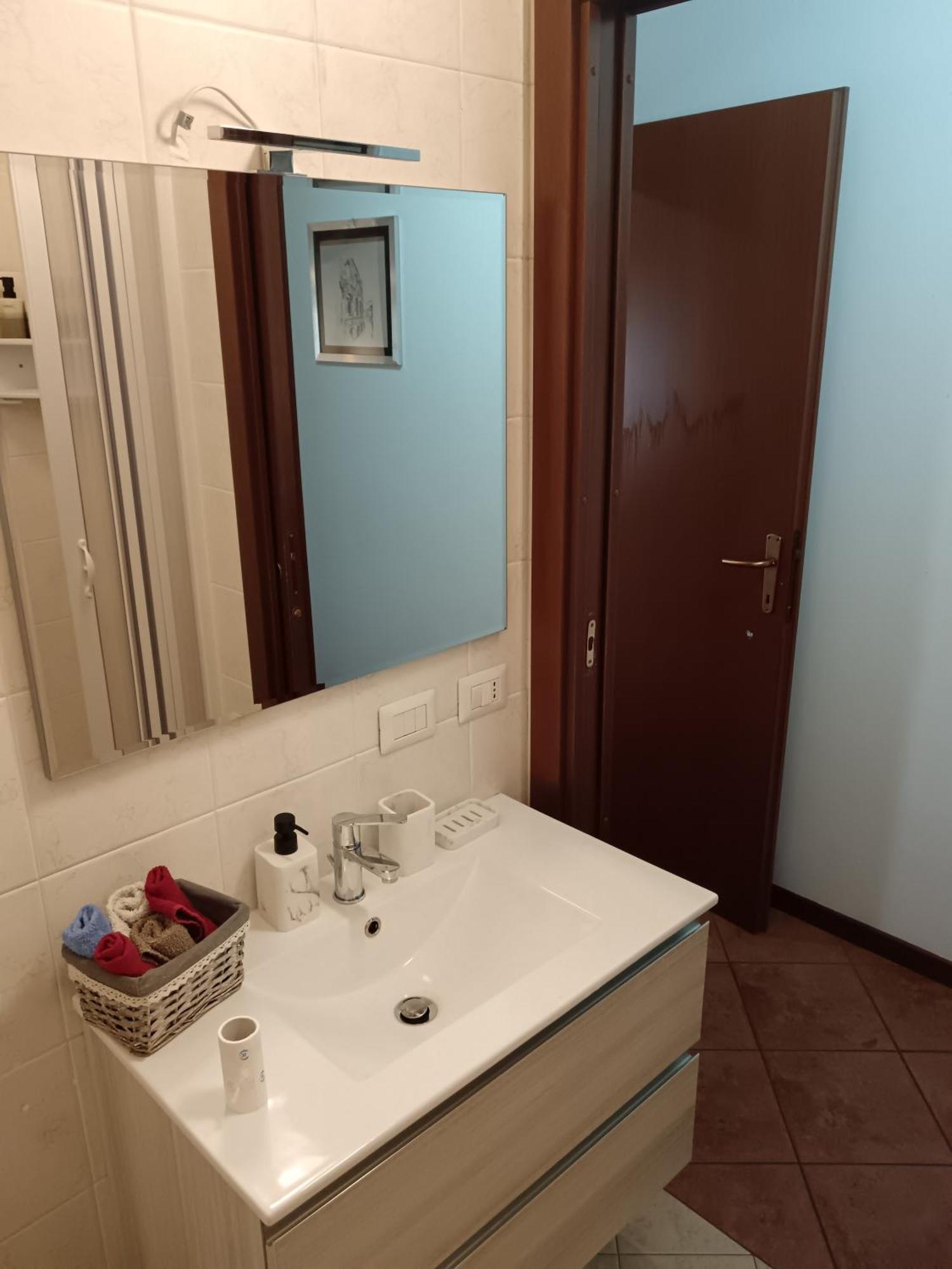 Casa Giulia - Valeggio Sul Mincioアパートメント エクステリア 写真